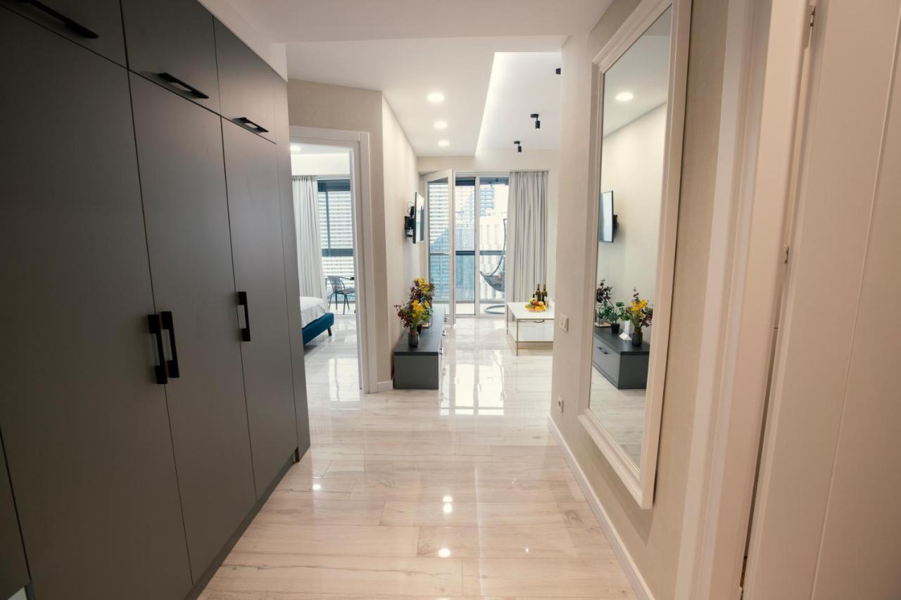 באטומי Gq Apartments On First Line In Alliance Palace מראה חיצוני תמונה